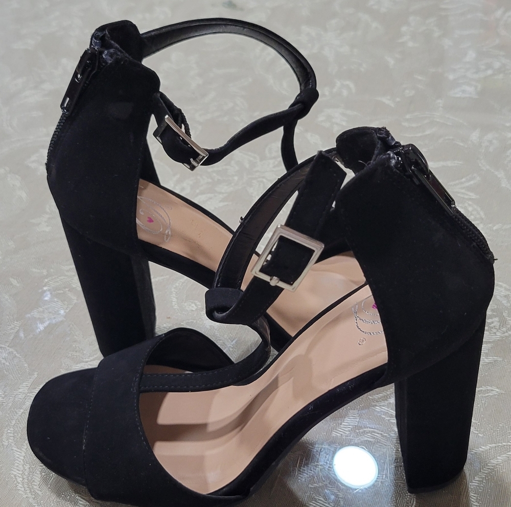 Elegant Black Women's Heels